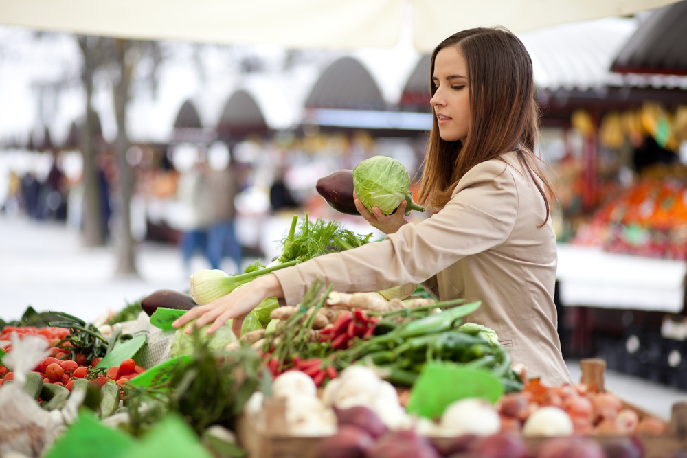 woman at farmers market